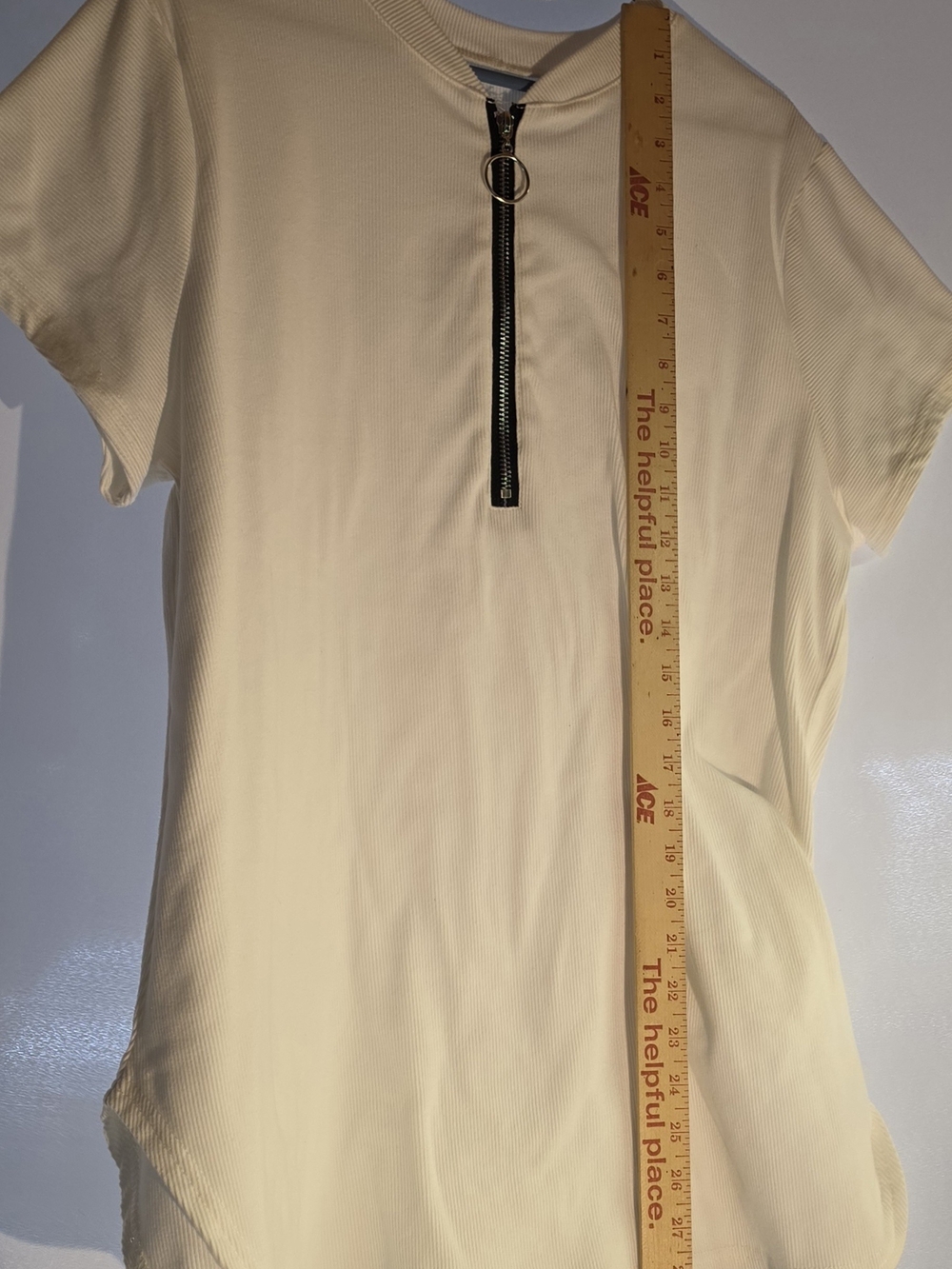 Casual Short-Sleeve Cream Zip-Neck Top